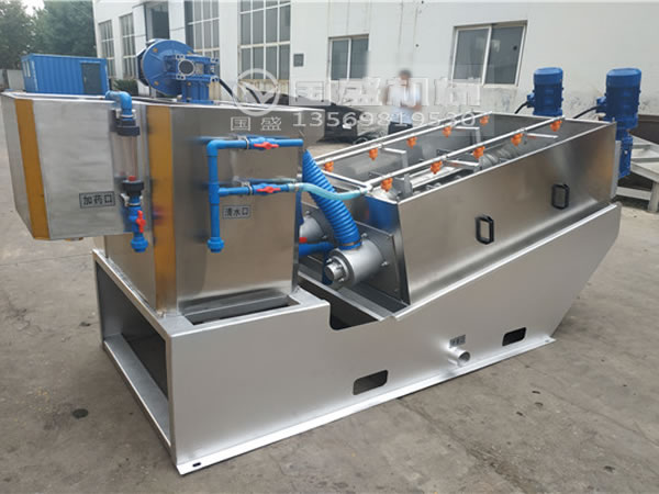 疊螺汙泥脫水機運行